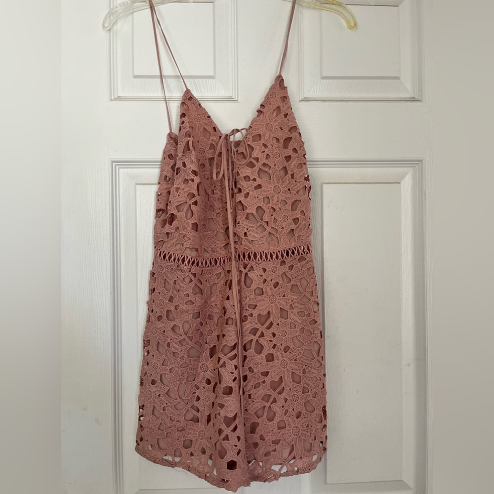Kendall & Kylie Pink Lace Dress/ shorts outfit